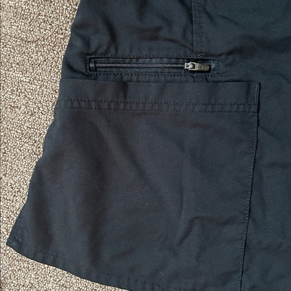 Healing Hands Black Scrub Top - Picture 3 of 4